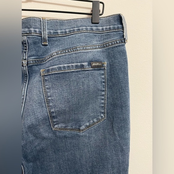 Eddie Bauer - High Rise Voyager Skinny Jeans - Light Wash - Picture 6 of 6